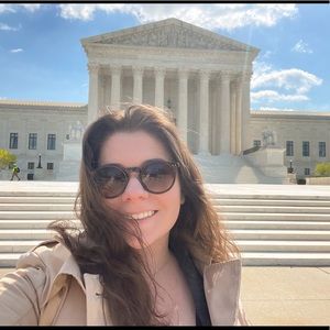 Meet your Posher, Renee